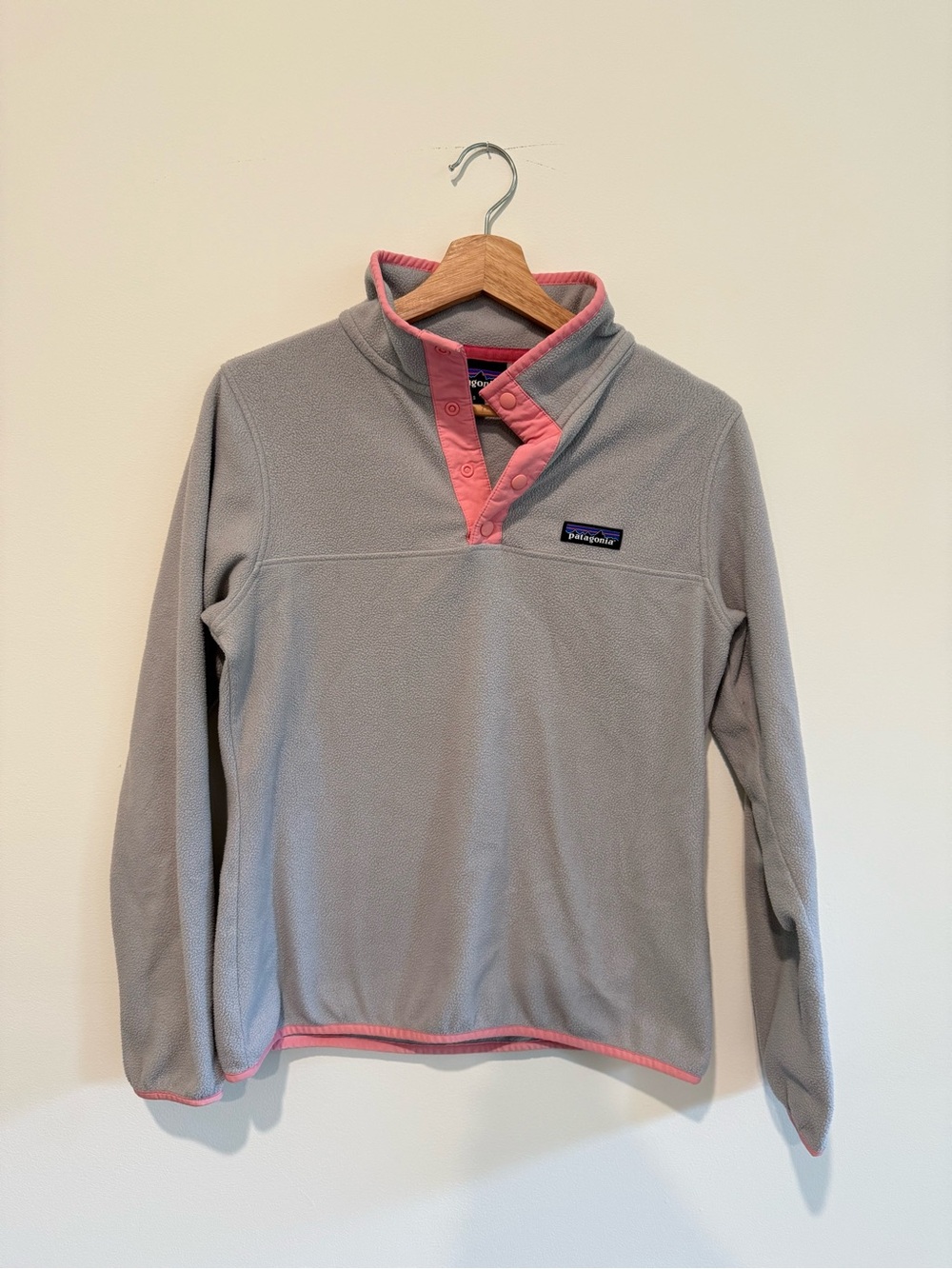 Patagonia Light Gray Fleece Pullover with Pink Trim